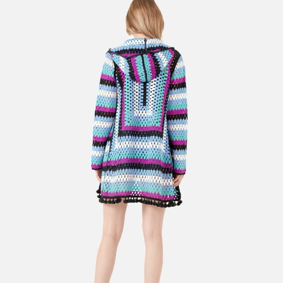 Free The Roses / Hooded Crocheted Cardigan - Picture 2 of 11